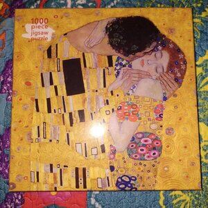 The Kiss by Gustav Klimt - 1000 Piece Puzzle